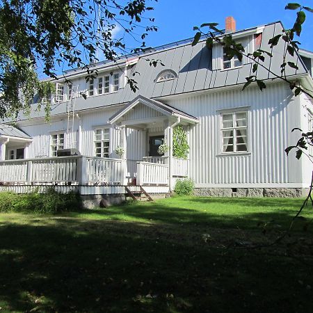Hotelli Huiskankorpi Boutique Hotel Nivala Esterno foto